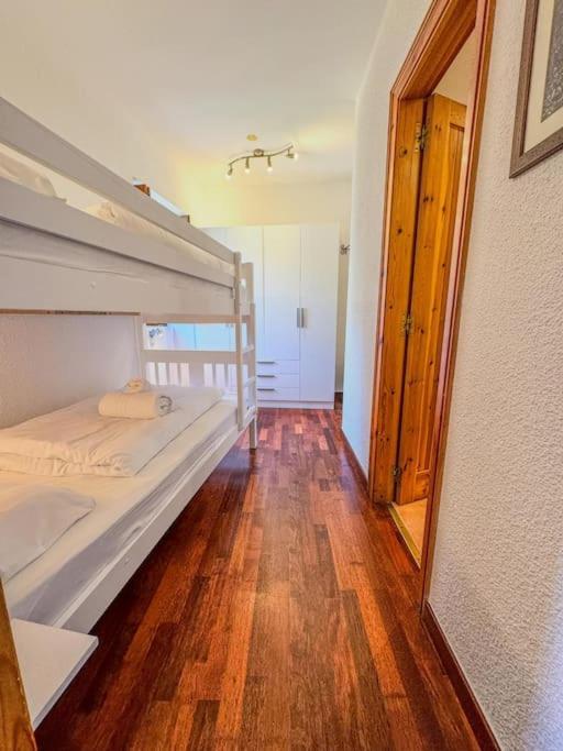 Acogedor Estudio En 4pax Parking-es Apartment