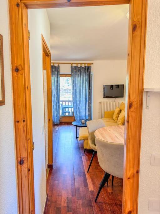 Apartment Acogedor Estudio En 4pax Parking-es