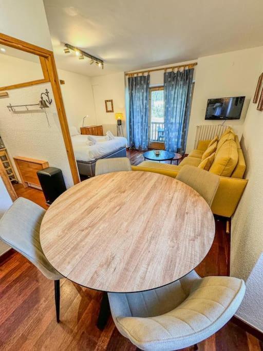 Acogedor Estudio En 4pax Parking-es Apartment