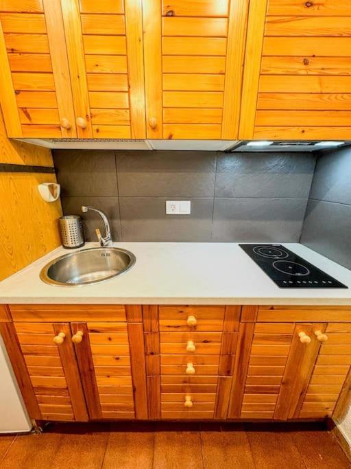 Acogedor Estudio En 4pax Parking-es Apartment *