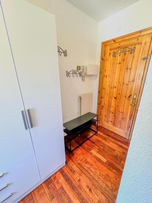 Apartment Acogedor Estudio En 4pax Parking-es *